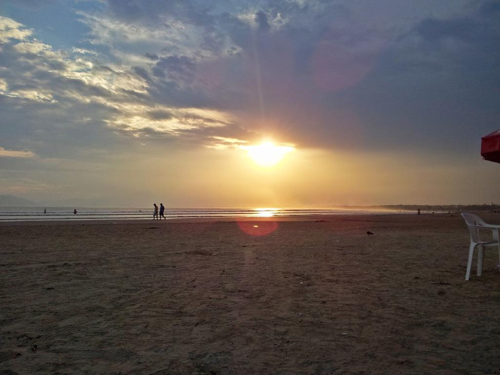 Pousada Raios De Sol Indaia Бертиога Екстериор снимка